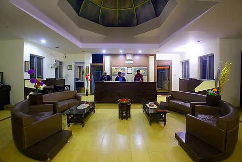 MOGLI RESORT