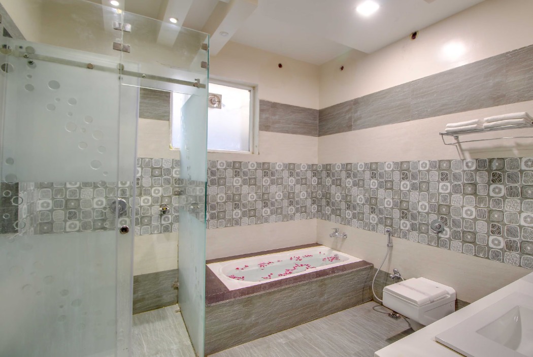 Maulik Mansion Resort