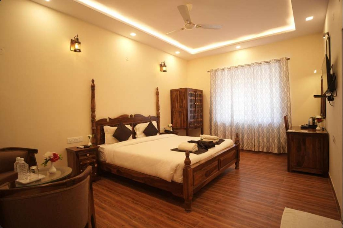 Hotel Ananta Palace
