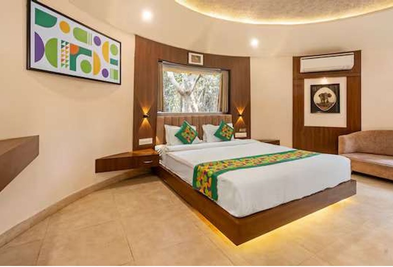 Treebo Premium Mowgli's Den Pench Tiger Reserve