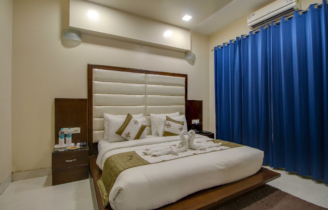 Maulik Mansion Resort