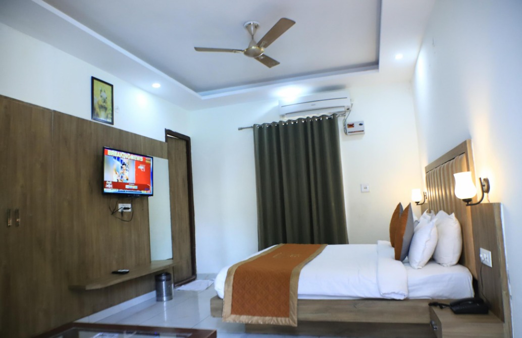 Corbett Paradiso Resorts
