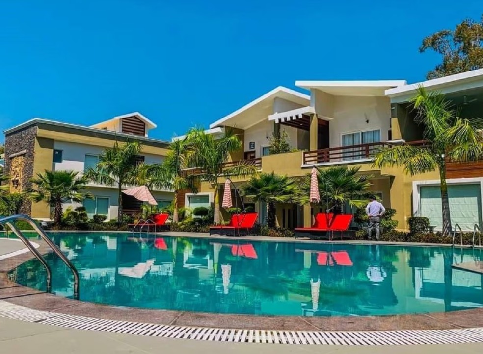 Maulik Mansion Resort