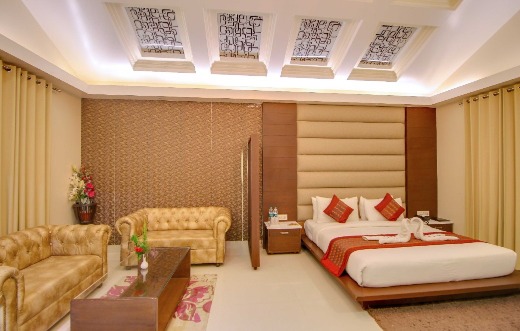 Maulik Mansion Resort